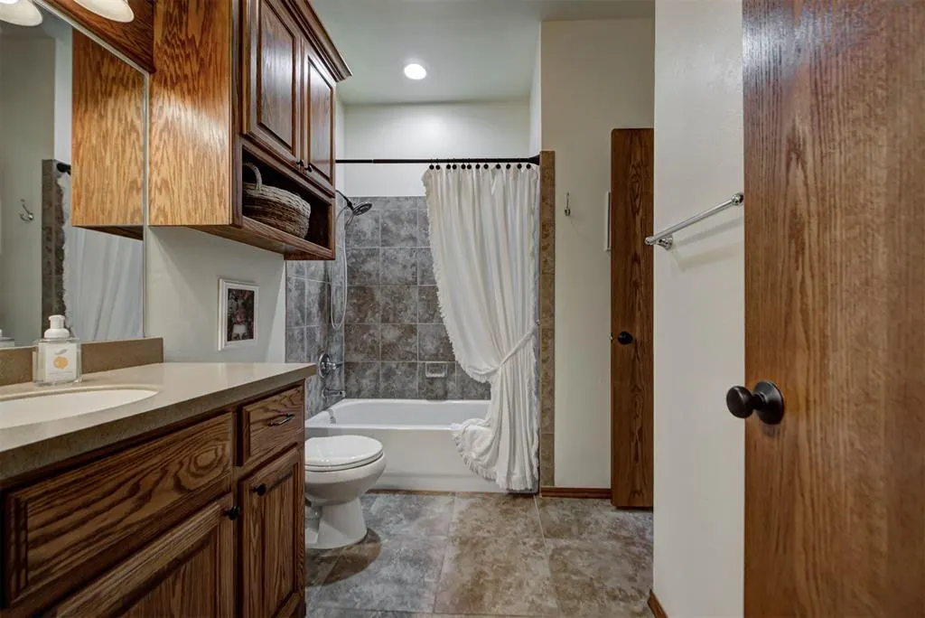 Photo 38 — 10501 Joseph Way, Yukon, OK 73099
