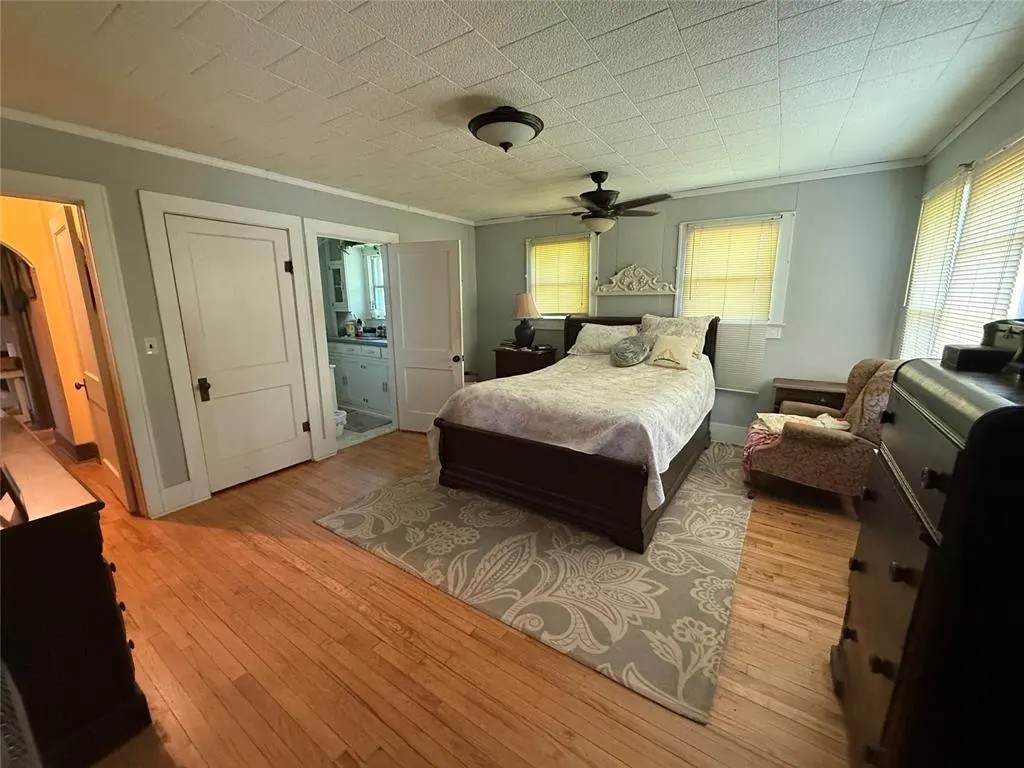 Photo 16 — 914 Jefferson Street, Seminole, OK 74868