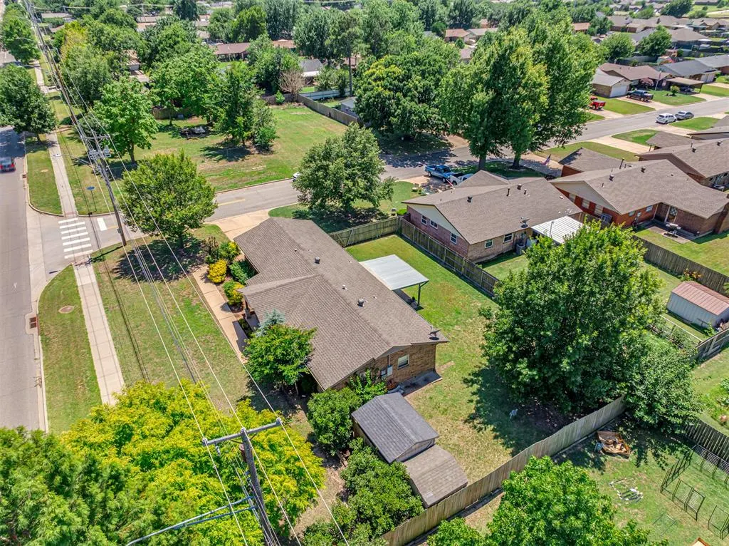 Photo 36 — 601 SW 9th Street, Moore, OK 73160