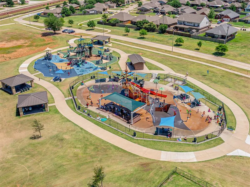 Photo 45 — 601 SW 9th Street, Moore, OK 73160
