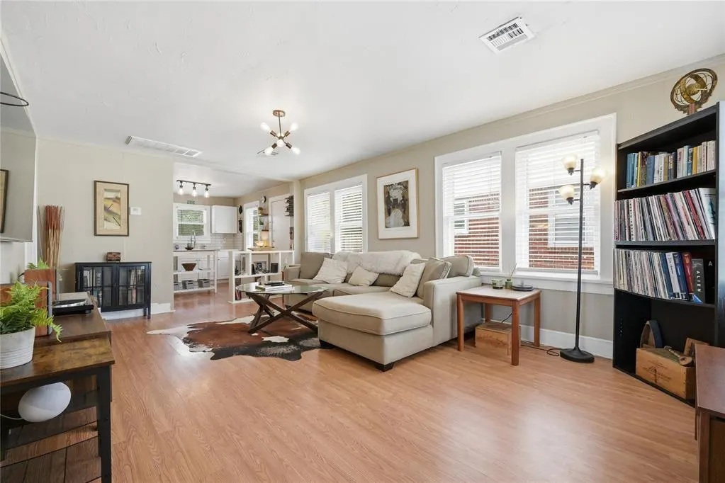 Photo 6 — 1237 NW 48th Street, Oklahoma City, OK 73118