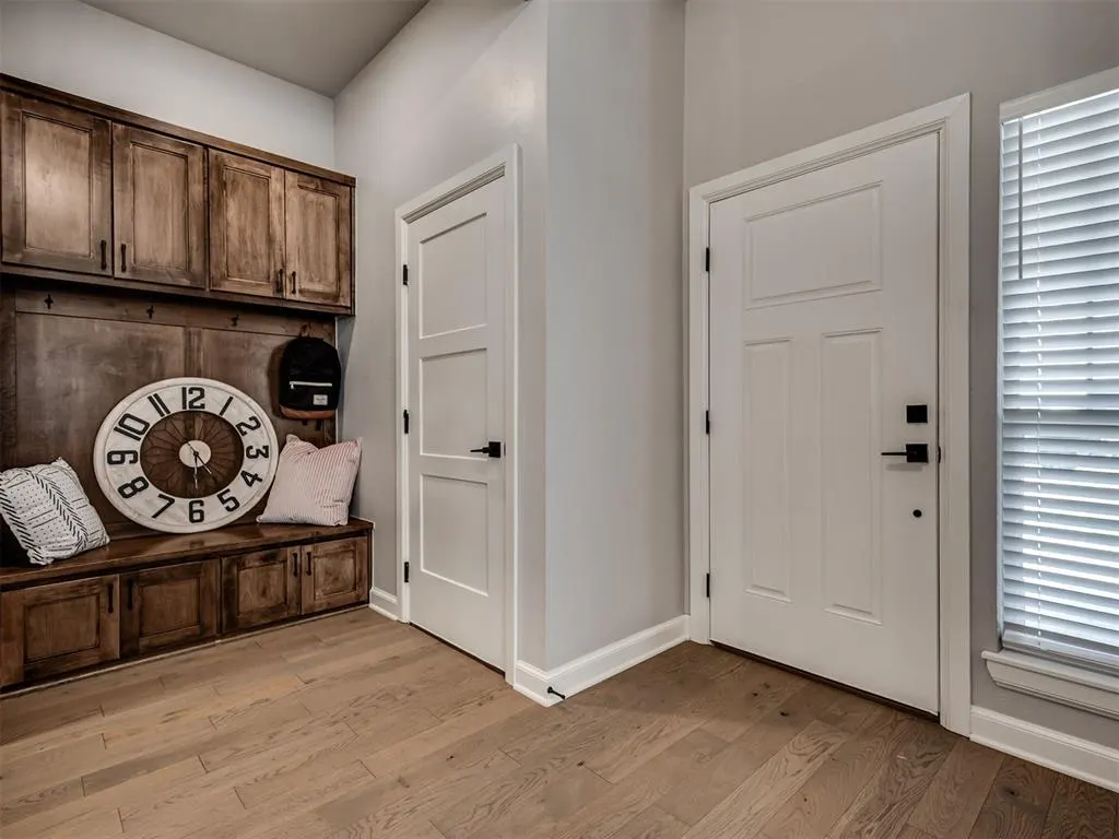 Photo 6 — 3720 Alta Vista Drive, Norman, OK 73069