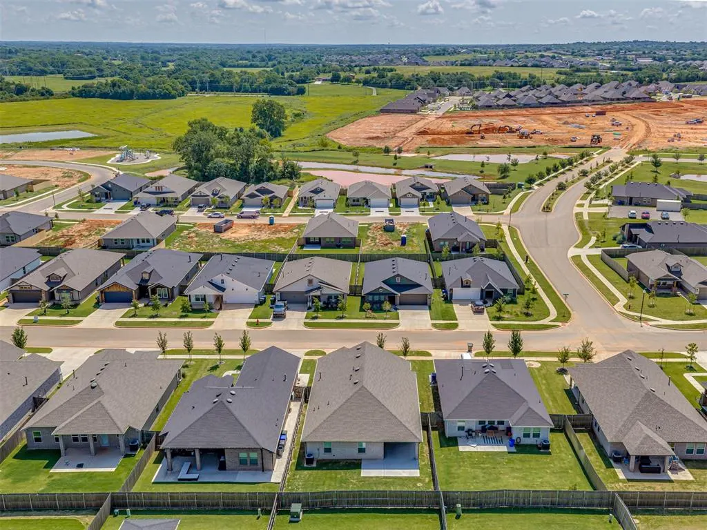 Photo 42 — 3720 Alta Vista Drive, Norman, OK 73069