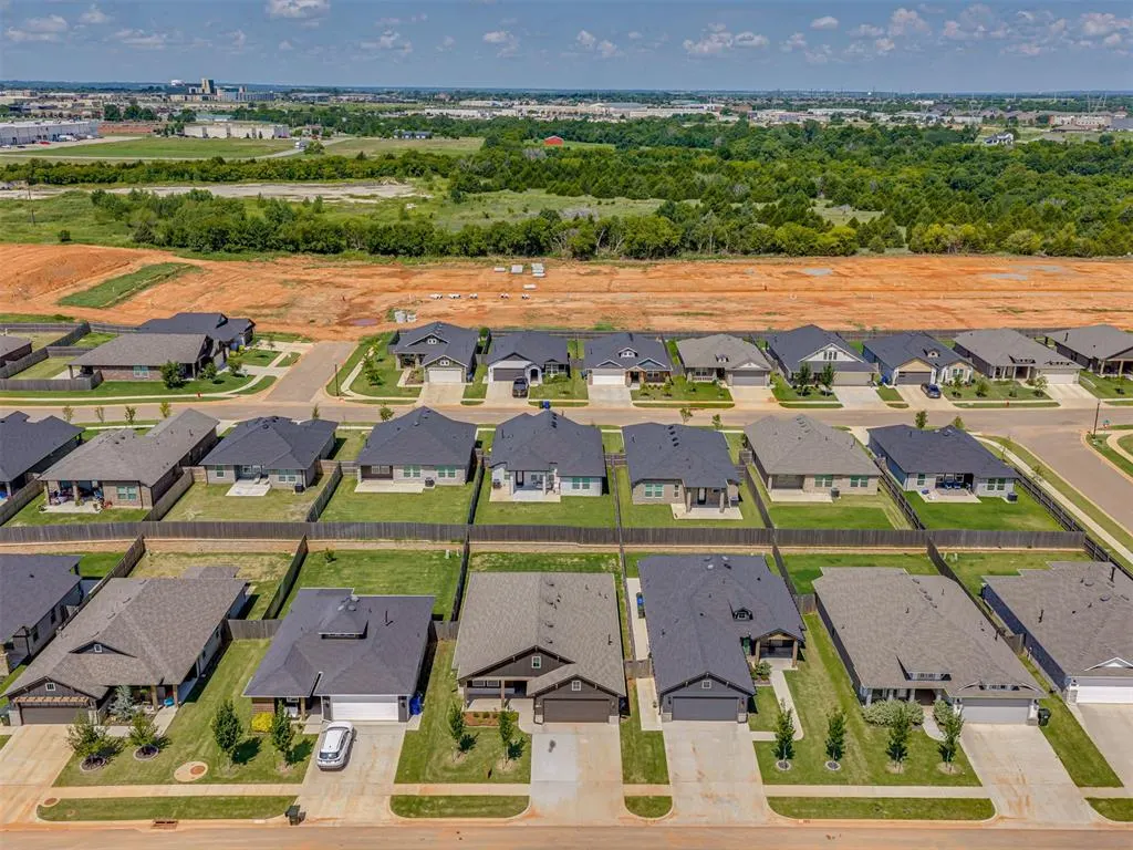 Photo 43 — 3720 Alta Vista Drive, Norman, OK 73069