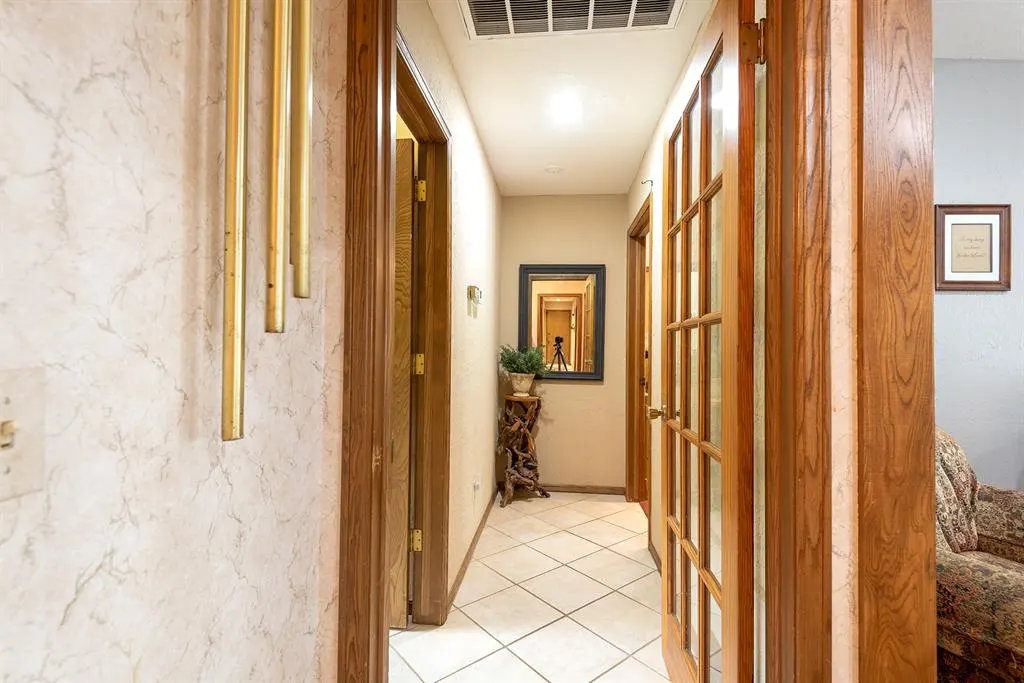 Photo 15 — 1109 N Terrace Drive, Weatherford, OK 73096