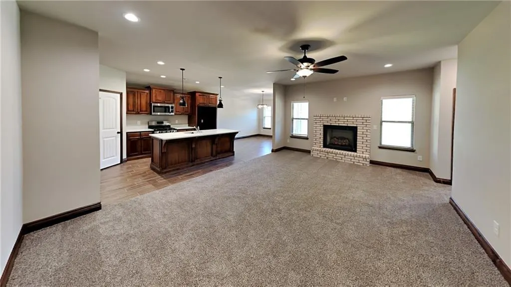 Photo 5 — 9009 NW 143rd Street, Yukon, OK 73099