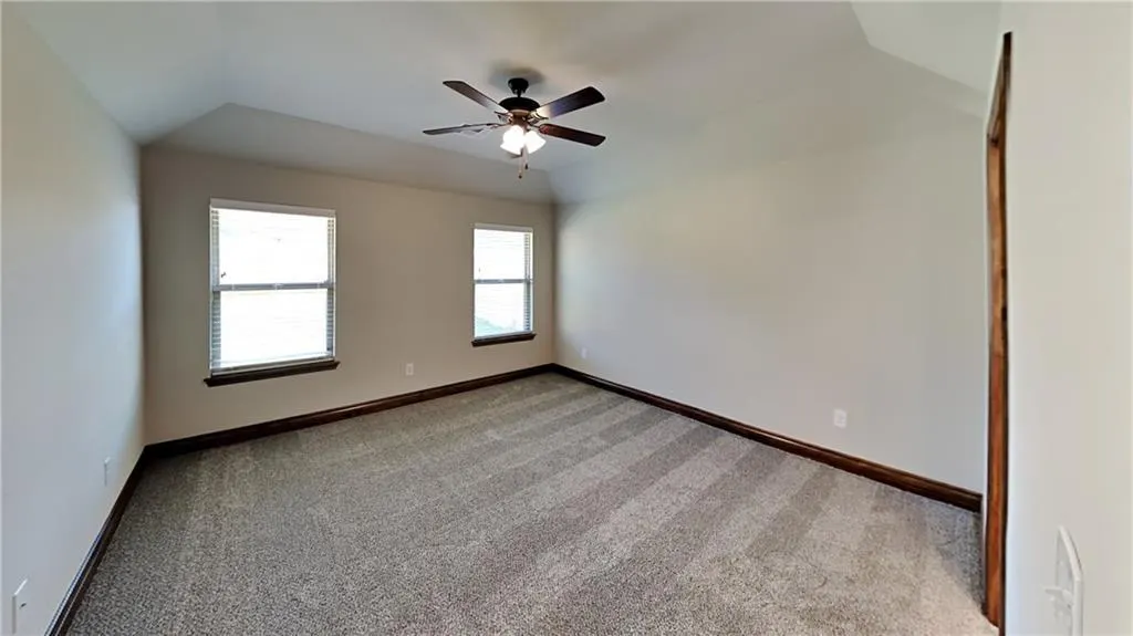 Photo 13 — 9009 NW 143rd Street, Yukon, OK 73099
