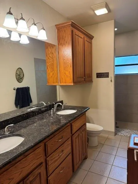 Photo 13 — 259 E Lake Drive, Lawton, OK 73557