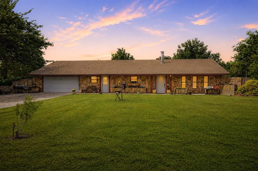 Photo 2 — 1211 E Rock Creek Road, Tuttle, OK 73089