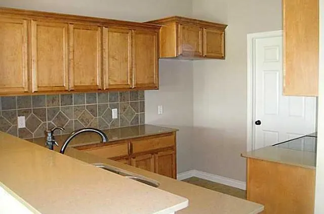 Photo 5 — 2700 Red Fish Rd, Norman, OK 73069