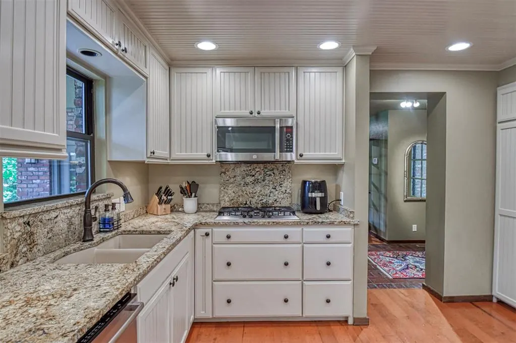 Photo 5 — 2010 Trailpine Court, Norman, OK 73072