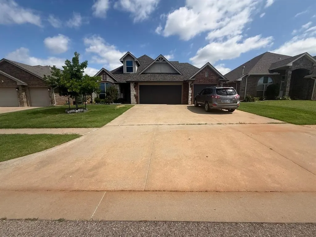 Front exterior — 6605 NW 158th Street, Edmond, OK 73013