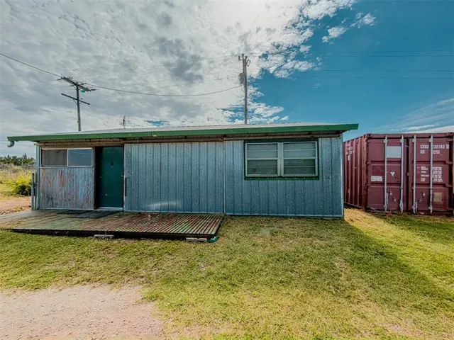 Photo 2 — 27115 W County Road 1442 Road, Cement, OK 73017