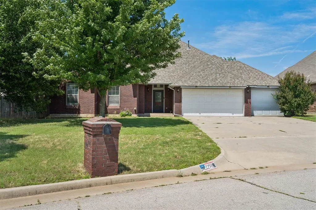 Front exterior — 2259 Bradford Avenue, Newcastle, OK 73065