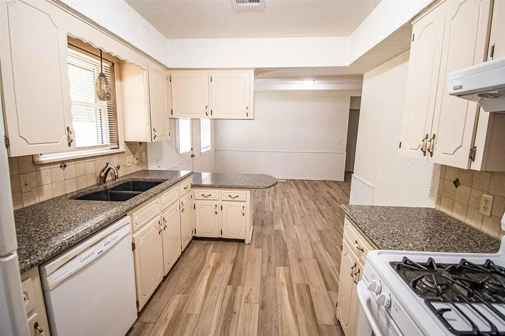 Photo 15 — 123 N Grandview Street, Stillwater, OK 74075