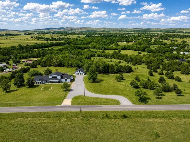 Photo 2 — 6484 NW Meers Porter Road, Lawton, OK 73507