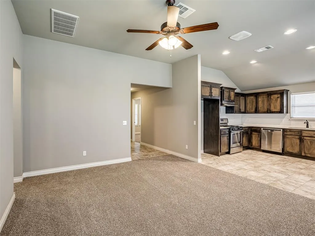Photo 8 — 2721 NW 189th Street, Edmond, OK 73012