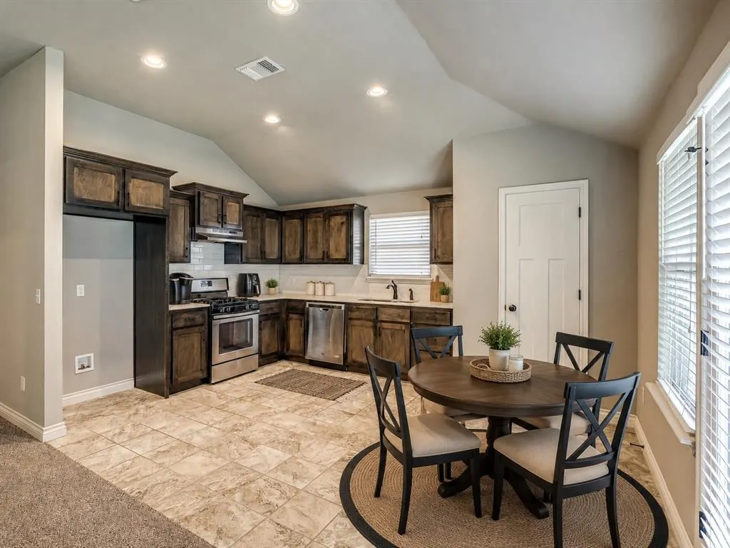 Photo 10 — 2721 NW 189th Street, Edmond, OK 73012