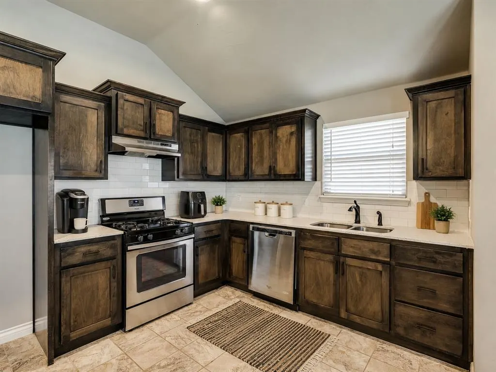 Photo 11 — 2721 NW 189th Street, Edmond, OK 73012