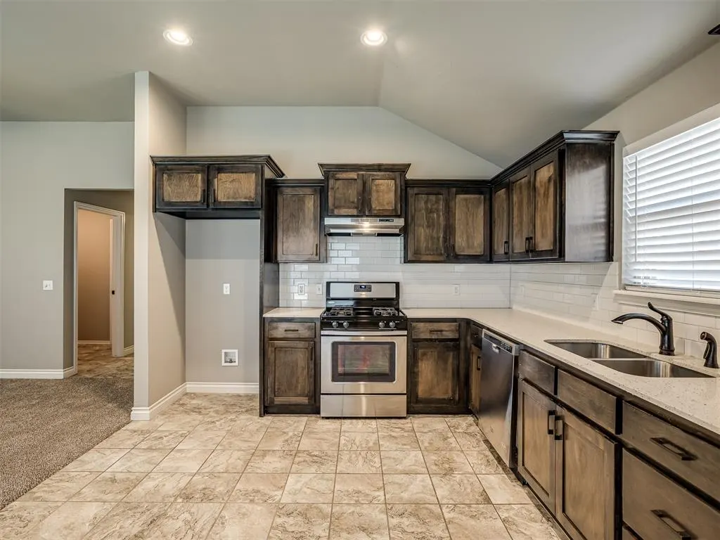 Photo 12 — 2721 NW 189th Street, Edmond, OK 73012