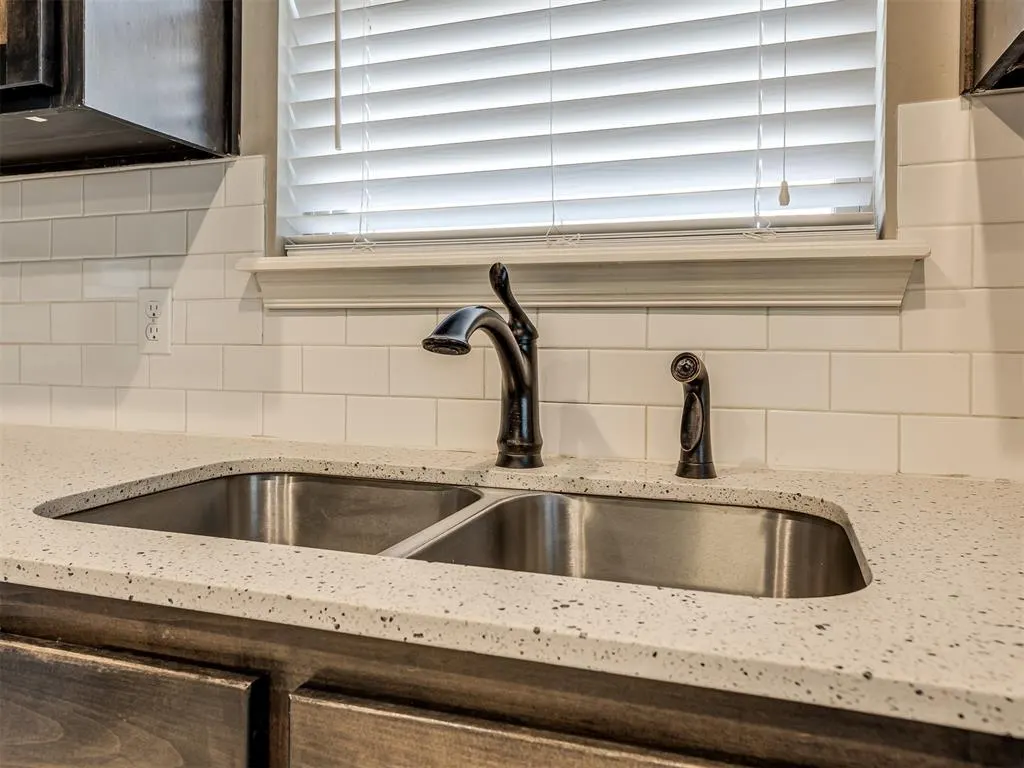 Photo 13 — 2721 NW 189th Street, Edmond, OK 73012