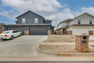 Sold home at 10808 NW 119th Place