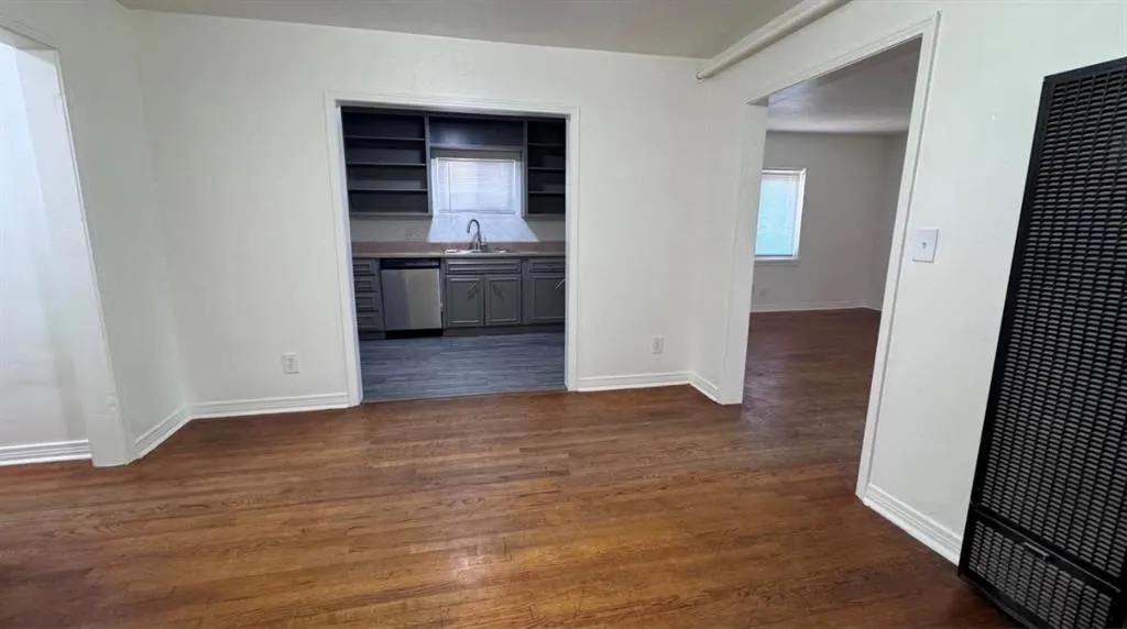 Photo 4 — 111 SW 26th Street, Oklahoma City, OK 73109