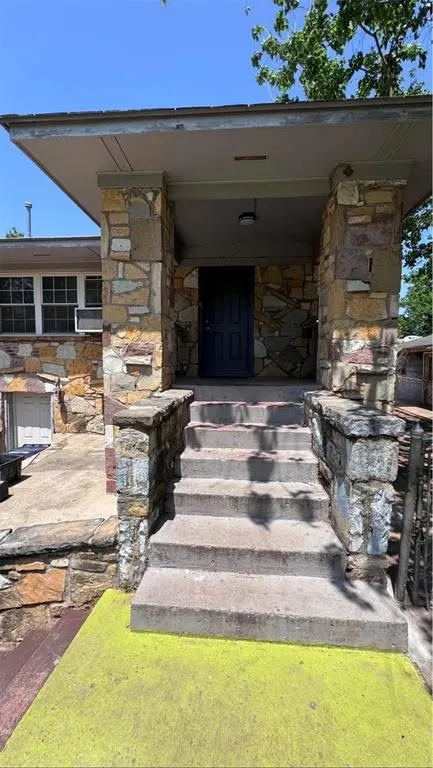 Photo 12 — 111 SW 26th Street, Oklahoma City, OK 73109