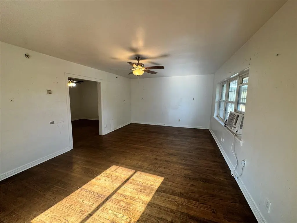 Photo 14 — 111 SW 26th Street, Oklahoma City, OK 73109