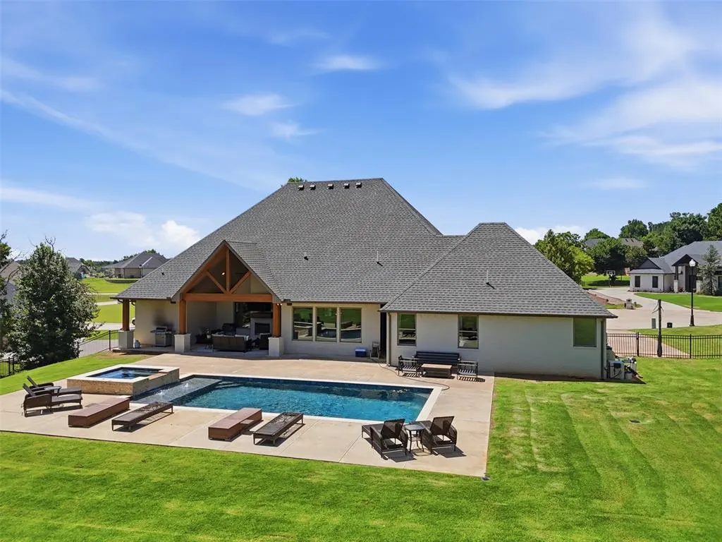 Photo 3 — 14259 Macklay Court, Choctaw, OK 73020