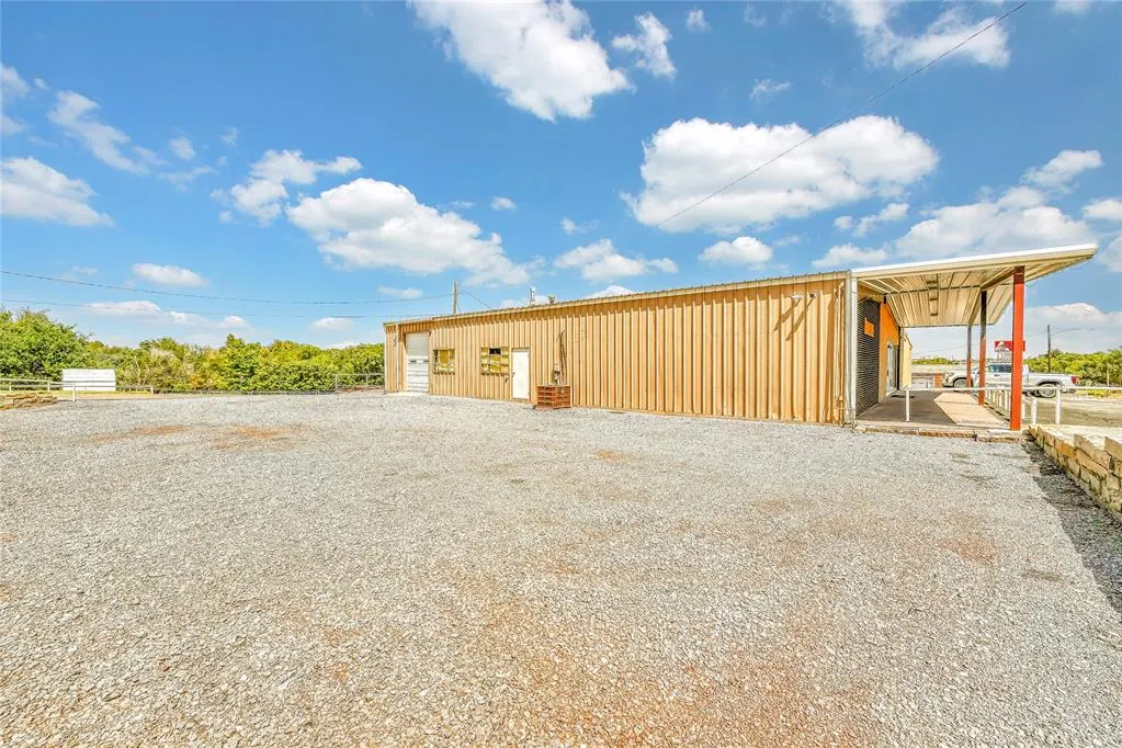 Photo 26 — 415 E Main Street, Cordell, OK 73632