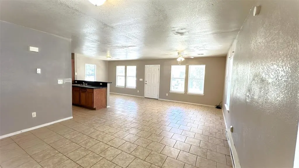 Photo 17 — 405 SE 22nd Street, Oklahoma City, OK 73129