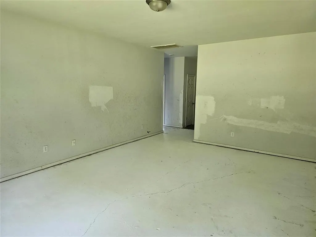 Photo 8 — 208 Tuscany Circle, Noble, OK 73068