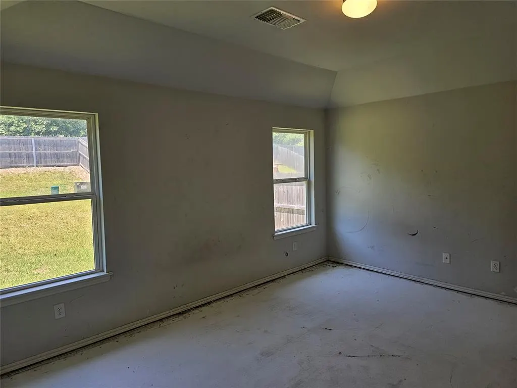 Photo 9 — 208 Tuscany Circle, Noble, OK 73068