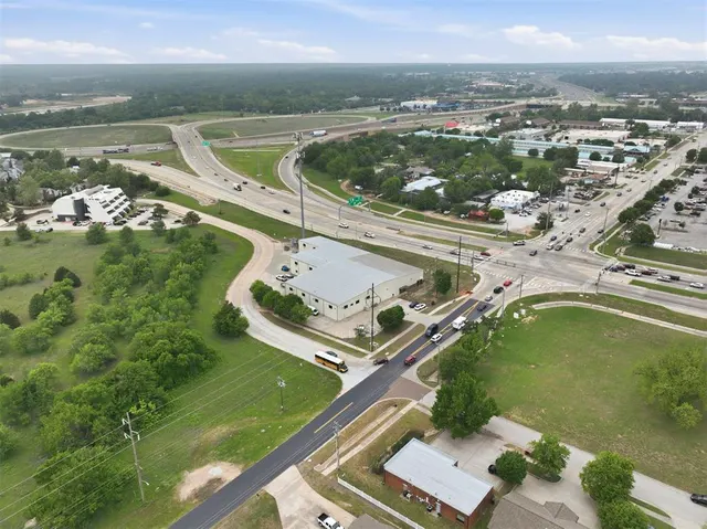 Photo 8 — 1 SW Fillmore Avenue, Norman, OK 73072