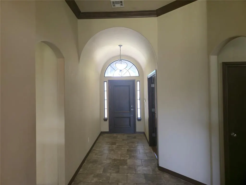 Photo 3 — 2924 SW 136th Street, Oklahoma City, OK 73170