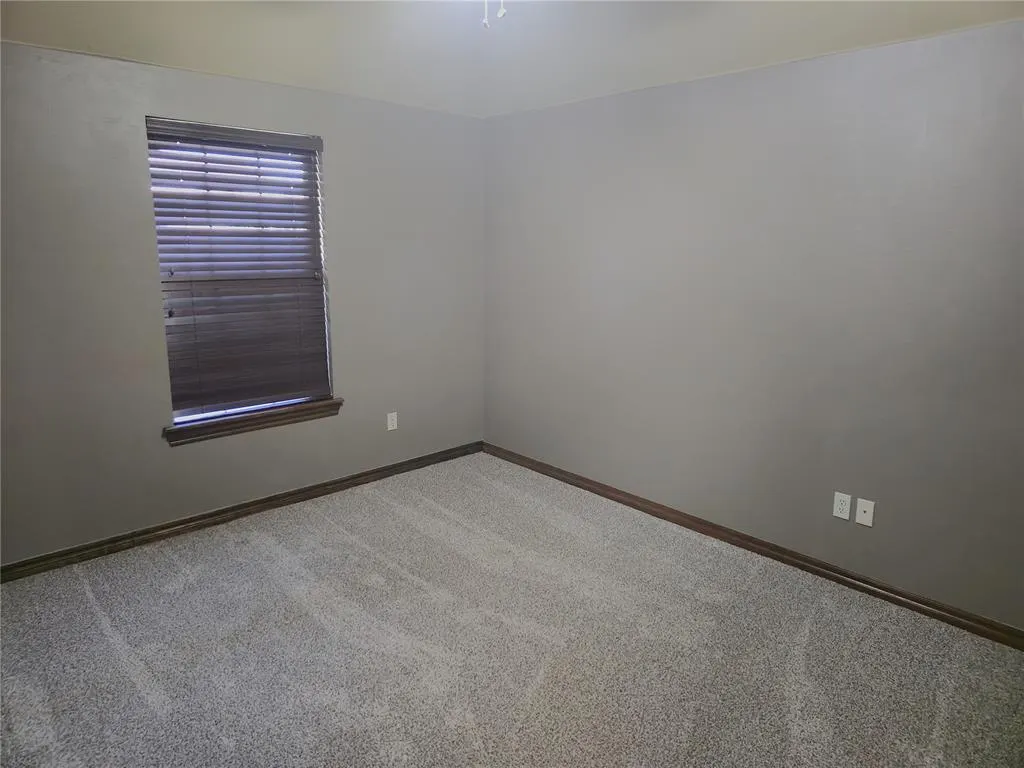Photo 11 — 2924 SW 136th Street, Oklahoma City, OK 73170
