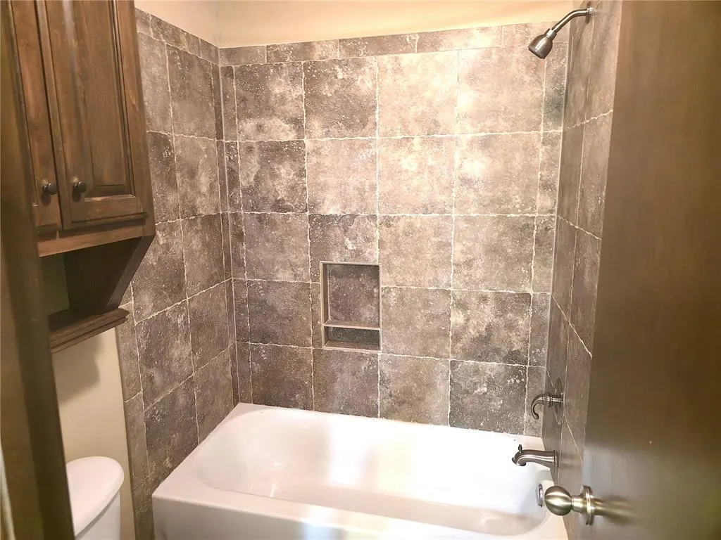 Photo 13 — 2924 SW 136th Street, Oklahoma City, OK 73170