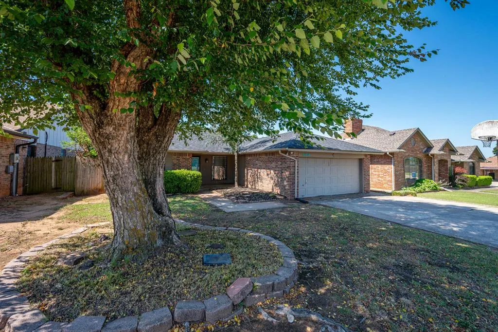 Photo 2 — 9616 Railroad, Oklahoma City, OK 73130