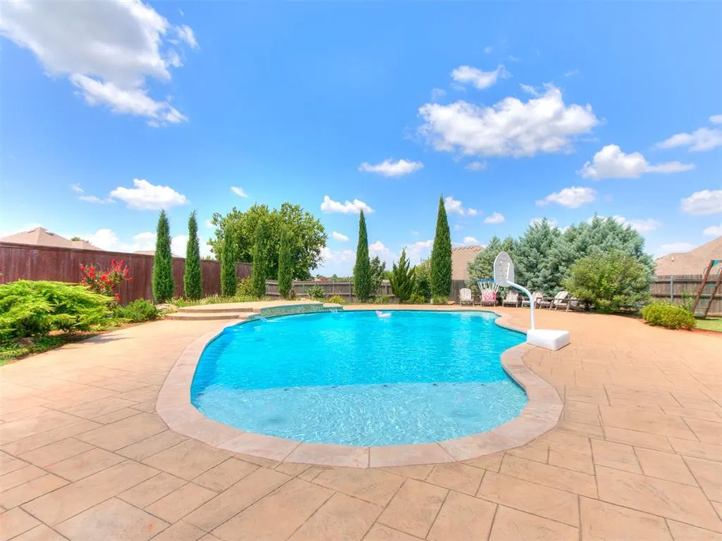 Photo 38 — 14401 Yorkshire Lane, Oklahoma City, OK 73142
