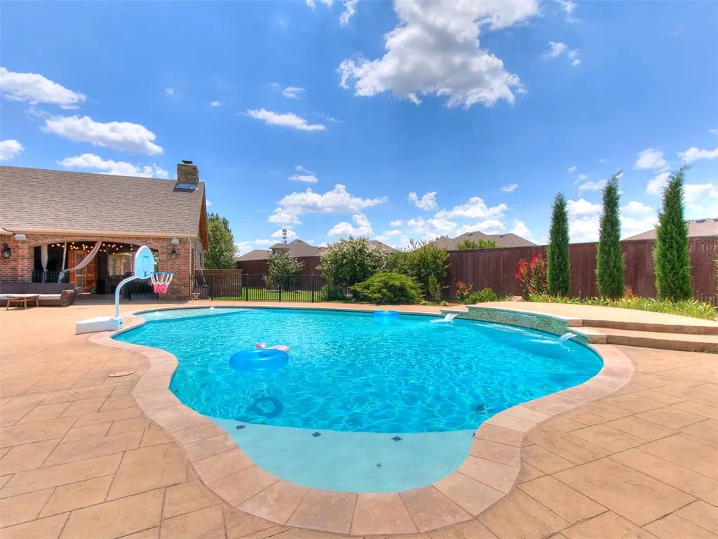 Photo 43 — 14401 Yorkshire Lane, Oklahoma City, OK 73142