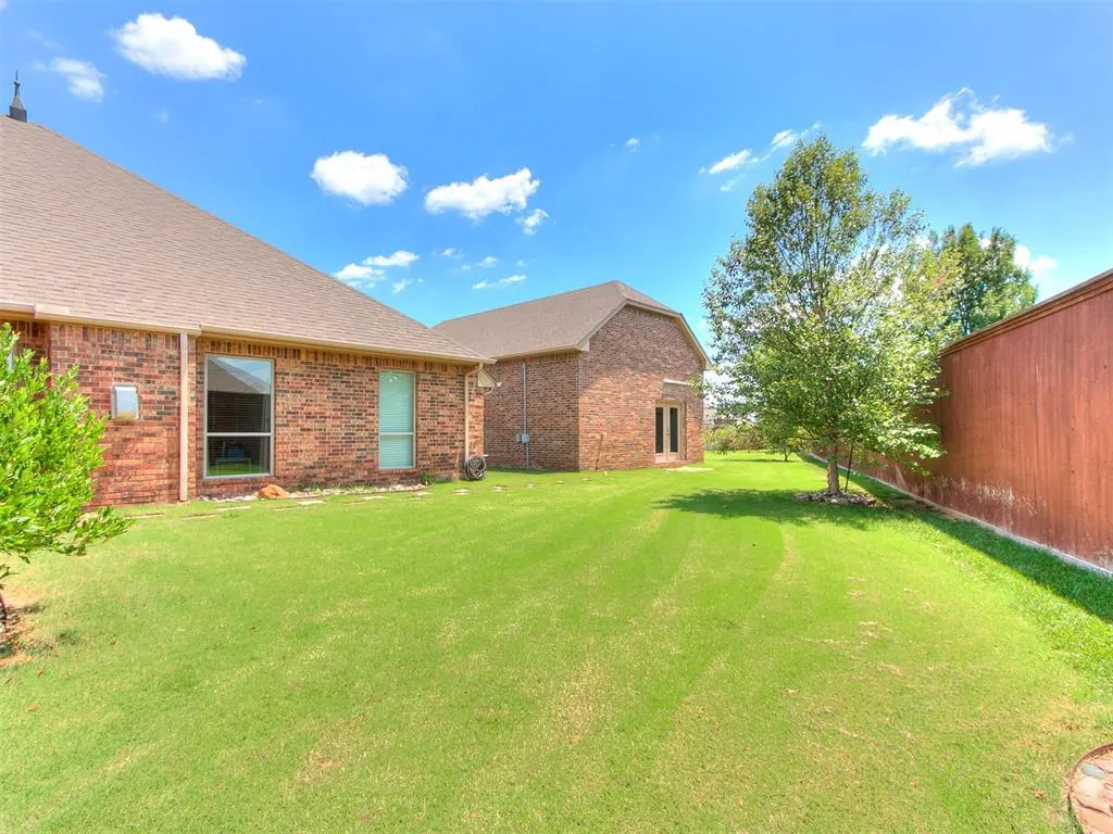 Photo 44 — 14401 Yorkshire Lane, Oklahoma City, OK 73142
