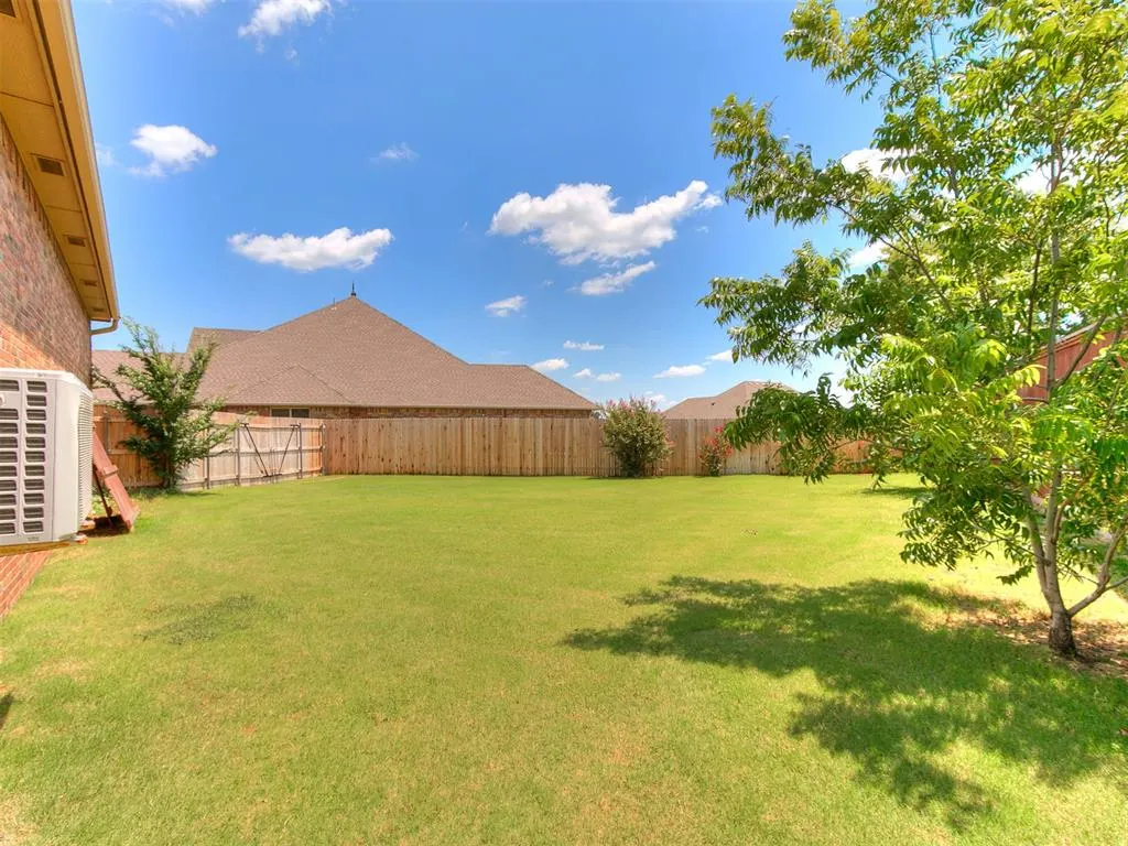Photo 45 — 14401 Yorkshire Lane, Oklahoma City, OK 73142