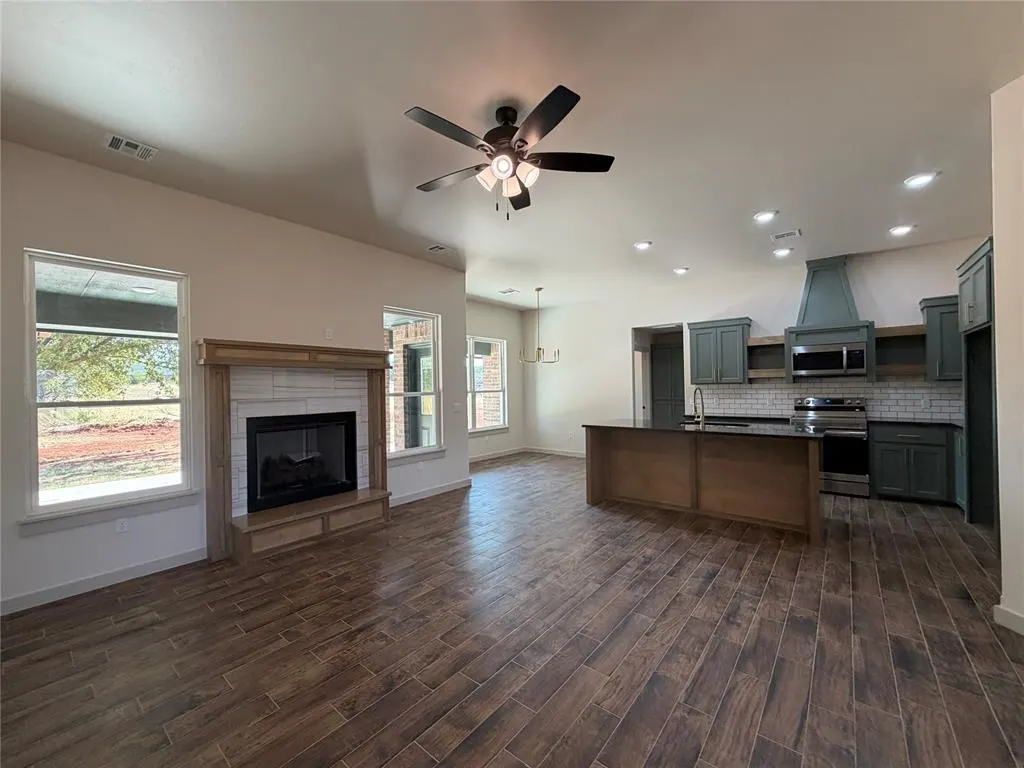 Photo 2 — 2209 Winter Ridge Road, Blanchard, OK 73010
