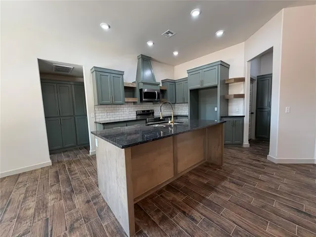 Photo 3 — 2209 Winter Ridge Road, Blanchard, OK 73010