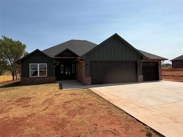 Photo 5 — 2209 Winter Ridge Road, Blanchard, OK 73010