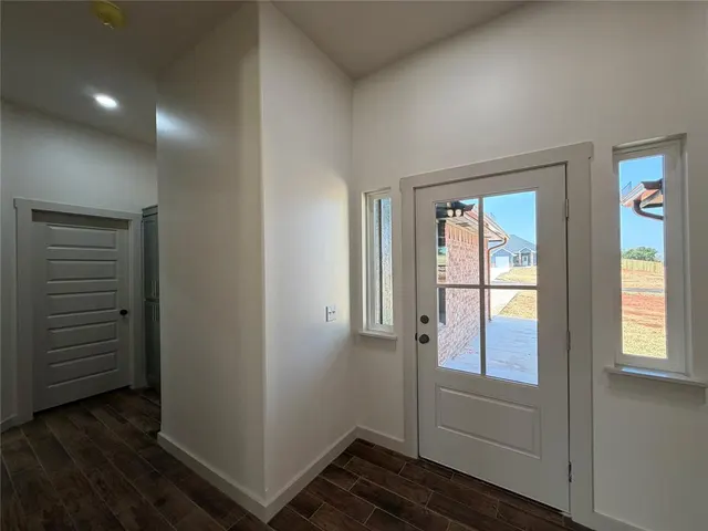 Photo 6 — 2209 Winter Ridge Road, Blanchard, OK 73010