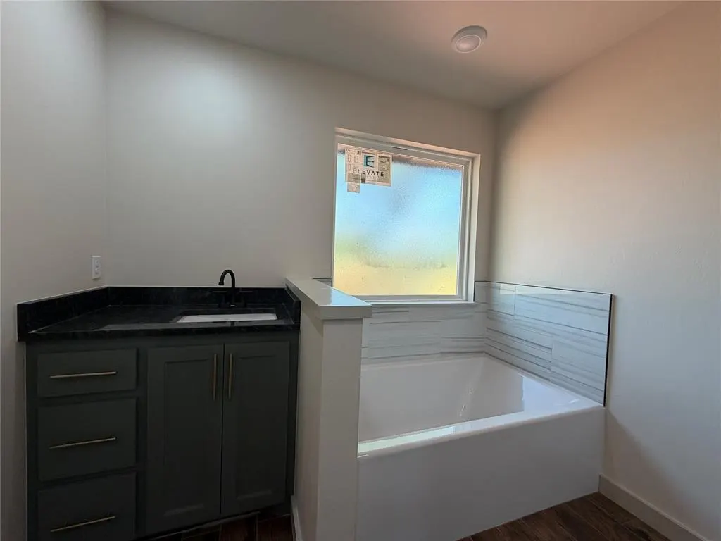 Photo 8 — 2209 Winter Ridge Road, Blanchard, OK 73010