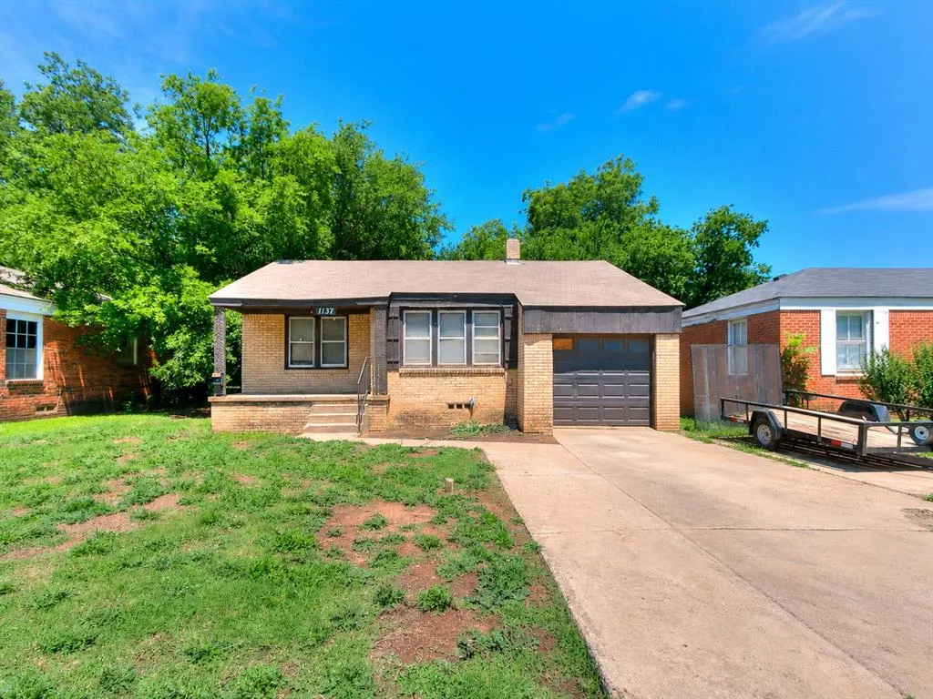Photo 2 — 1137 Carverdale Drive, Oklahoma City, OK 73117