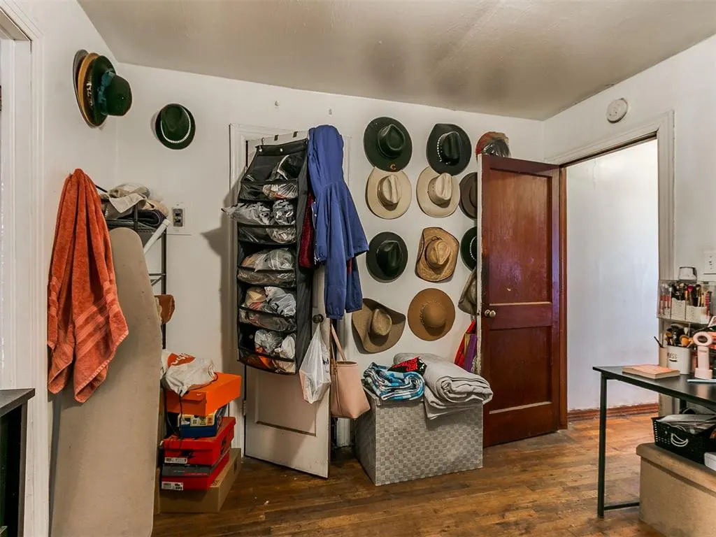Photo 19 — 1137 Carverdale Drive, Oklahoma City, OK 73117